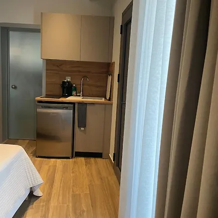 Aparktion يميناريا